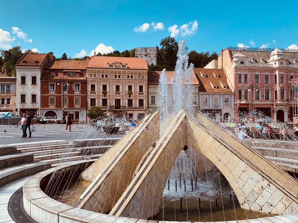 A Journey through Brașov: Between Saxon Heritage and Romantic&nbsp;Alleys