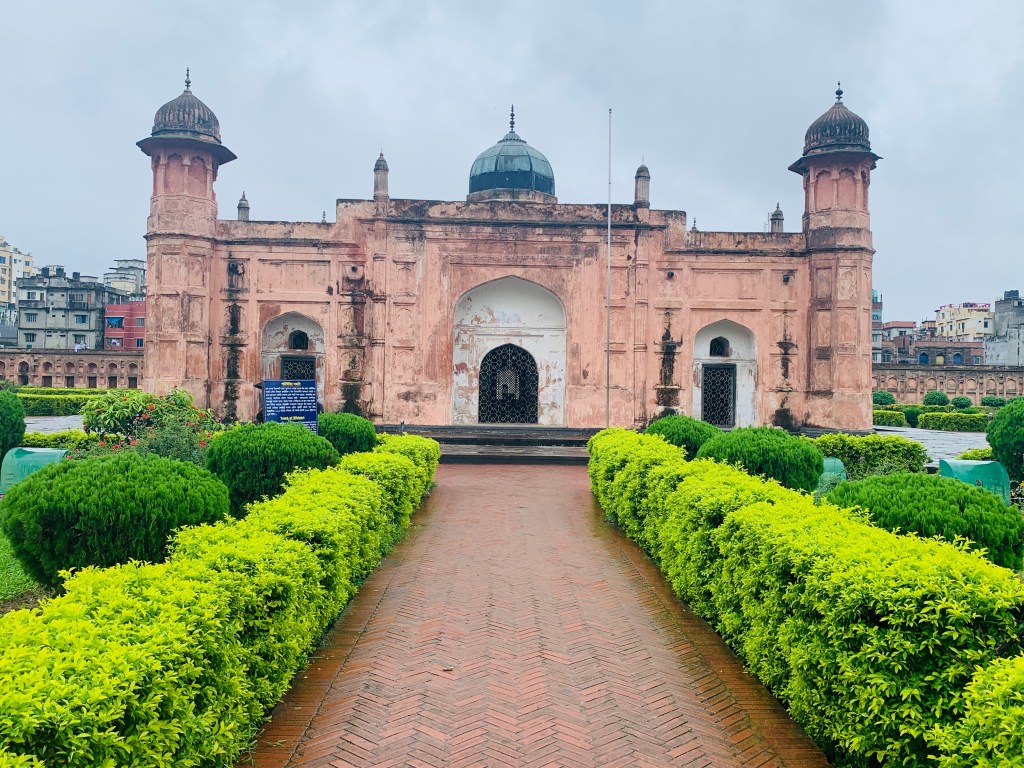 From Dusk to&nbsp;Dhaka